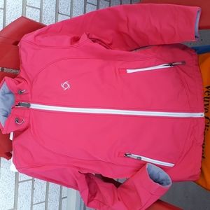 Spring water repellent jacket.